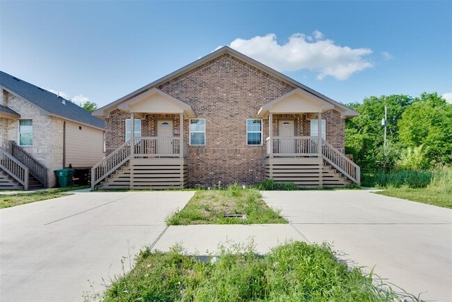Building Photo - 5405 Groveton St Unit 2 Rental