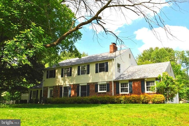 Photo - 403 Brinton Lake Rd House