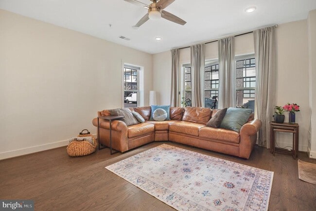 Photo - 813 Rockwell Ave