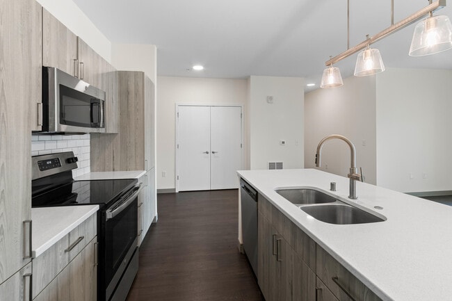 Photo - 2420 E Capitol Dr