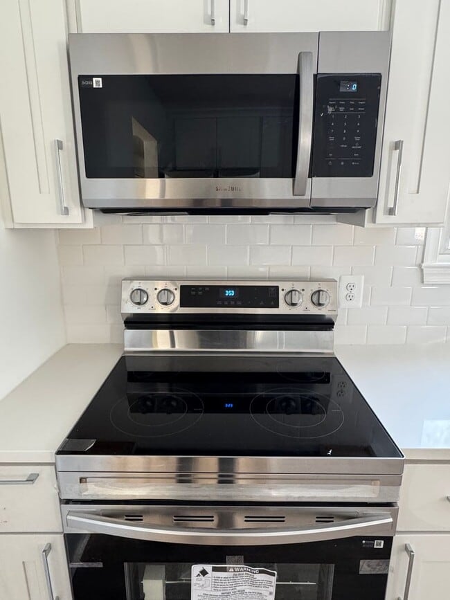 Photo - Newly Renovated 3 Bedroom 2 Full Bathroom Single Family Home