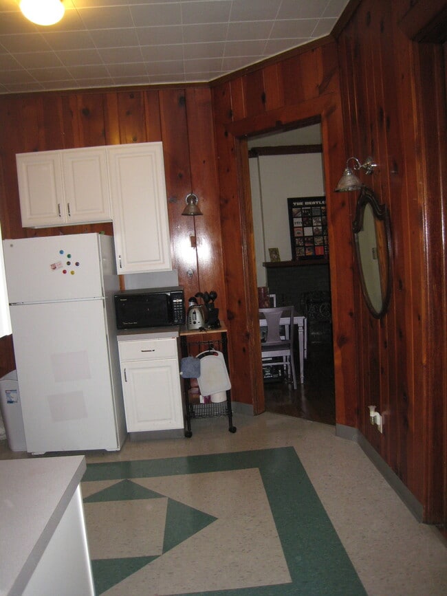 kitchen into living room - 533 Prospect Ave SE Unit lower