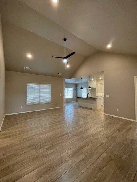 Photo - 663 Brimwood St