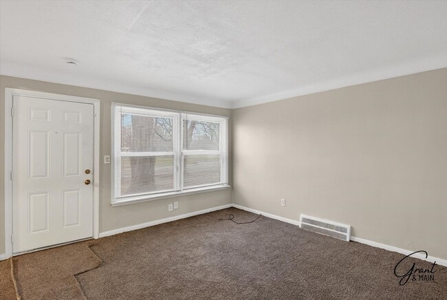 Photo - $1050 Charming 2 Bed Home