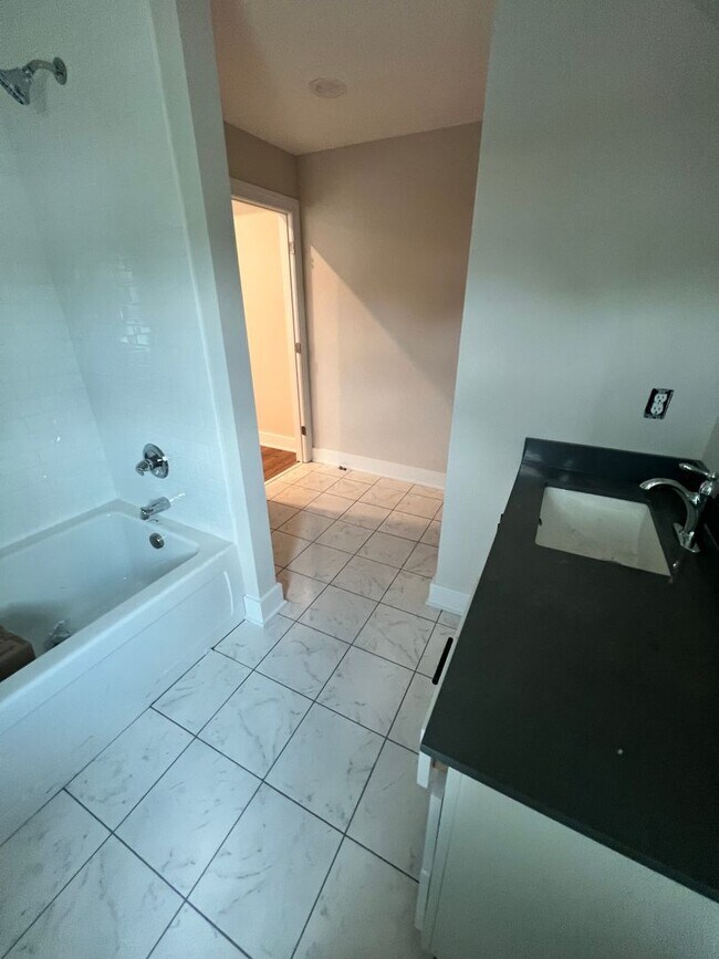 Photo - 301 N Main St Unidad 202