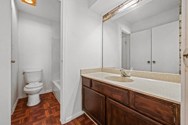 Photo - 6463 Cambridge Glen Ln