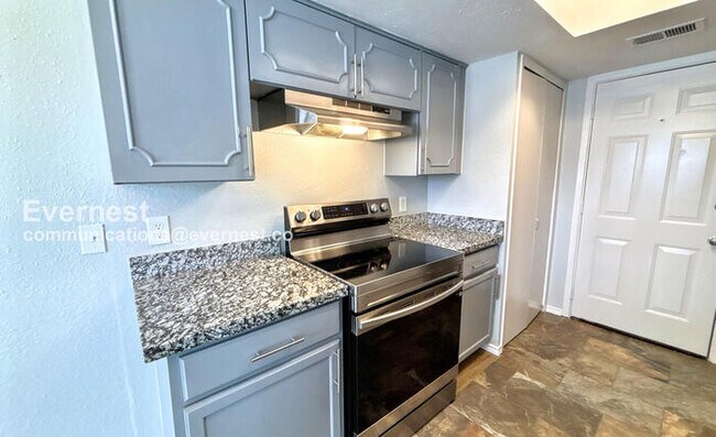 Photo - 3919 Rosebud Dr