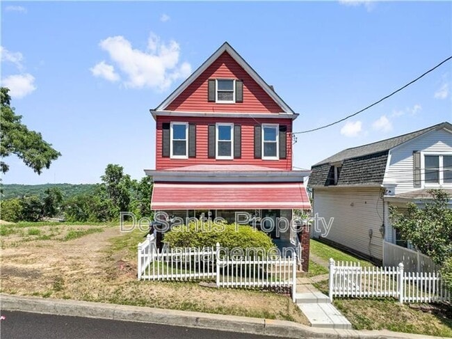Building Photo - 1008 Rue Grande Vue St Rental