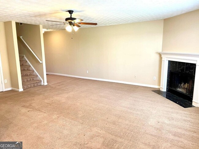 651 Lakes Cir Rental - House Rental In Lithonia, Ga 