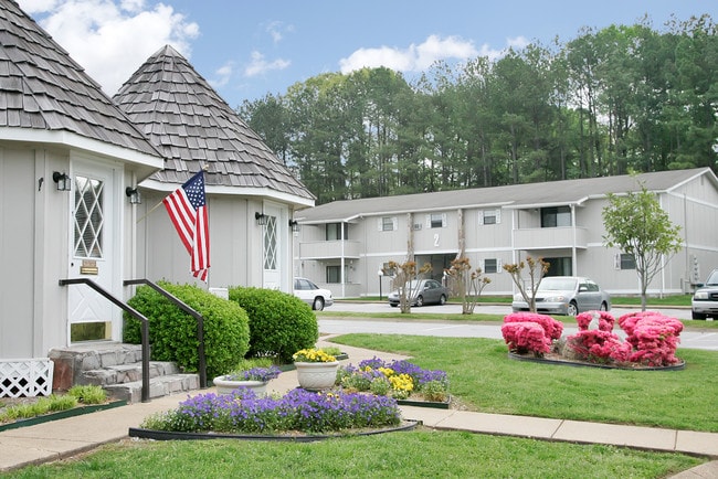 Building Photo - Lily Grace North