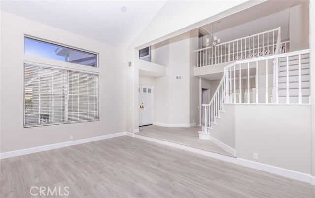 Photo - 2142 Marselina