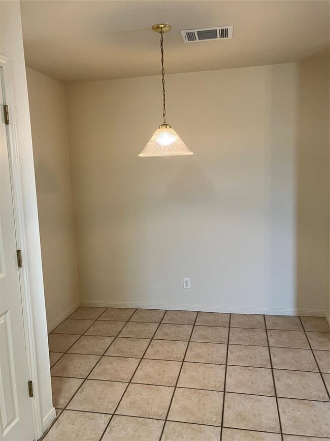 Photo - 2606 Lucille Dr