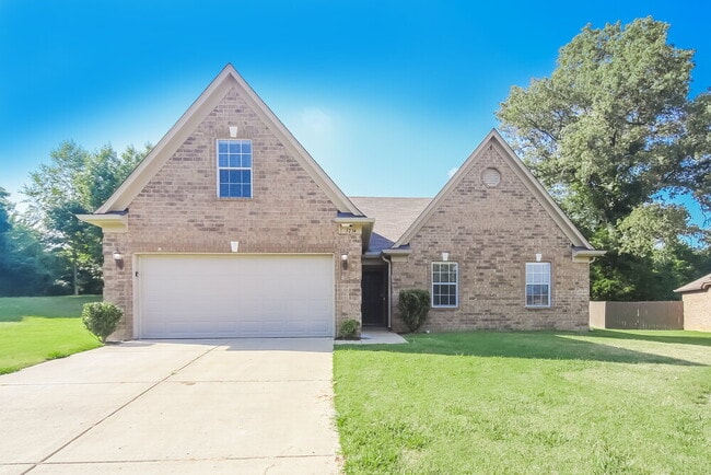 Building Photo - 5714 Kingsman Dr