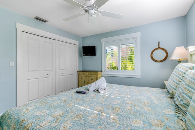 Photo - 744 N Shore Dr Unit SI ID1591483P
