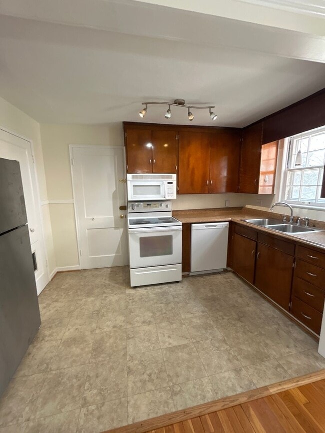 Photo - 2 Bedroom 1 Bath