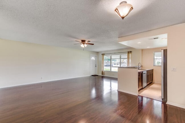 Photo - 797 North Dr Unit C