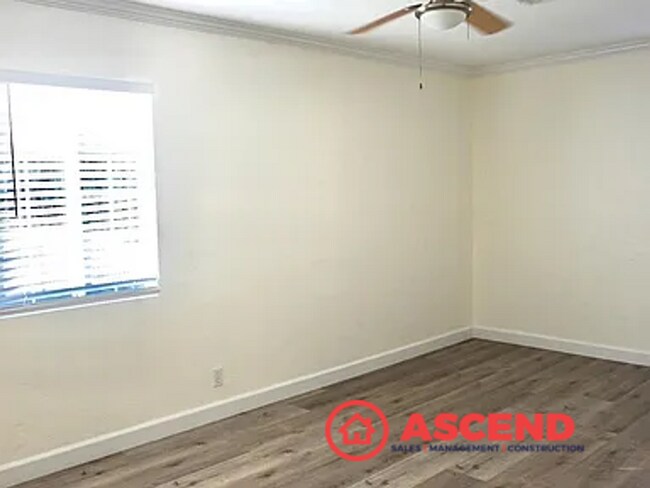 Photo - 3 Bedroom Home Off Oak St. Near Downtown