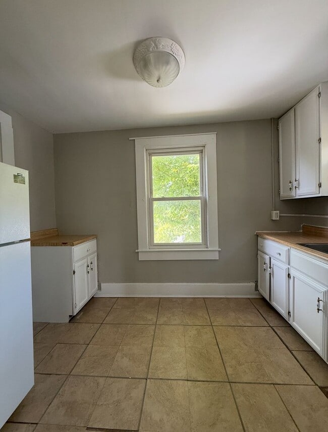 Photo - Upstairs 2 Bedroom 1 Bath