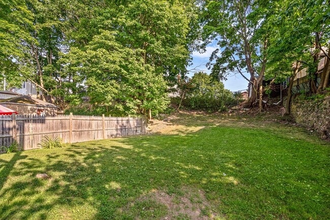 Photo - 18 St Clair St Unit 2