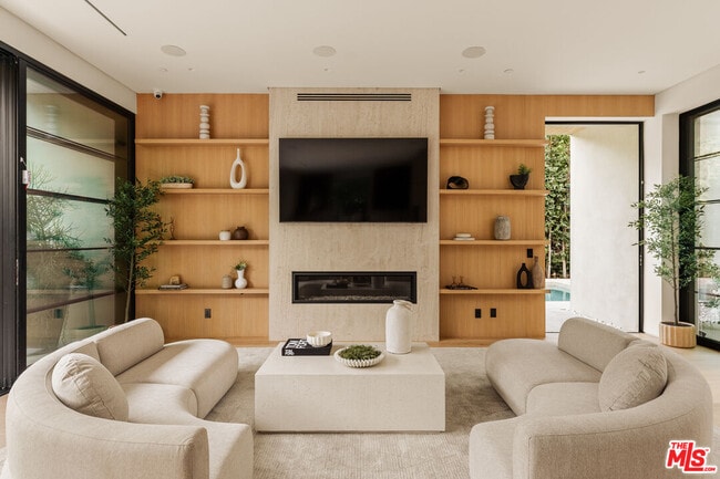 Photo - 11937 Addison St