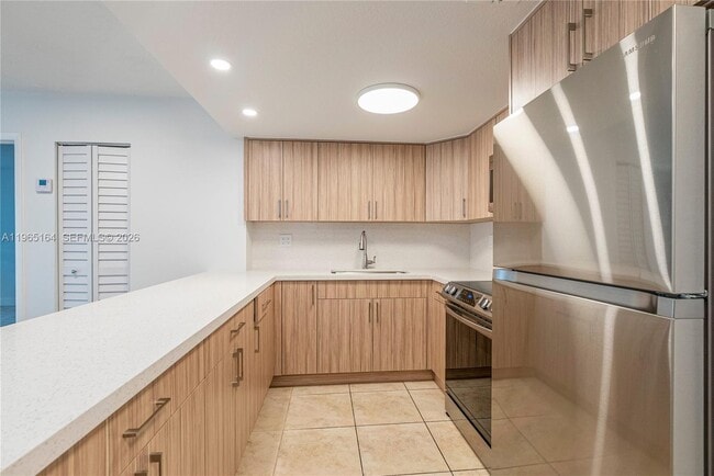 Photo - 995 SW 84th Ave Unit 203