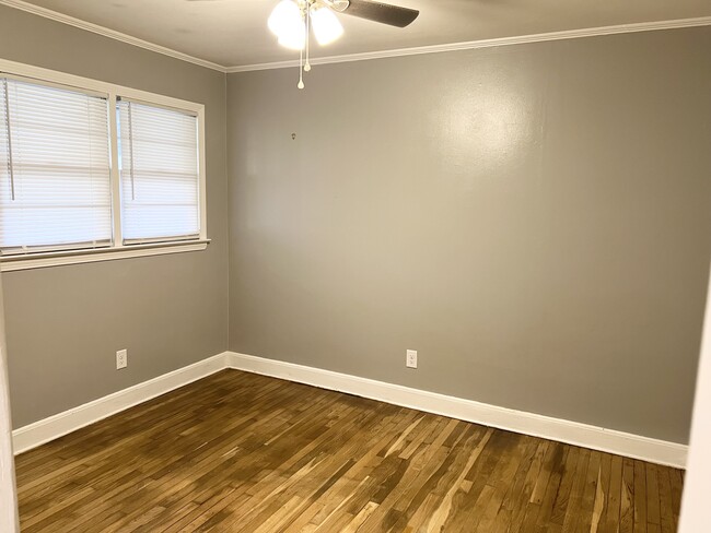 Photo - 818 Mulberry St