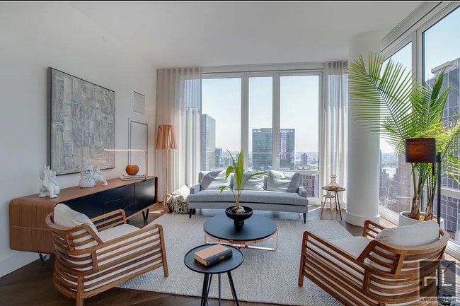 Photo - East 44th Street Unidad 39E