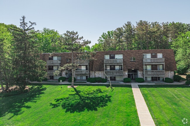 Foxes Lair Apartments
