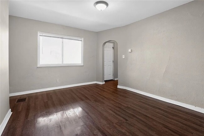 116 Locust St