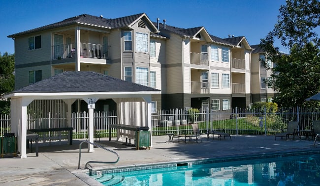 Photo - 2300 Sunnybrook Dr Unit 304