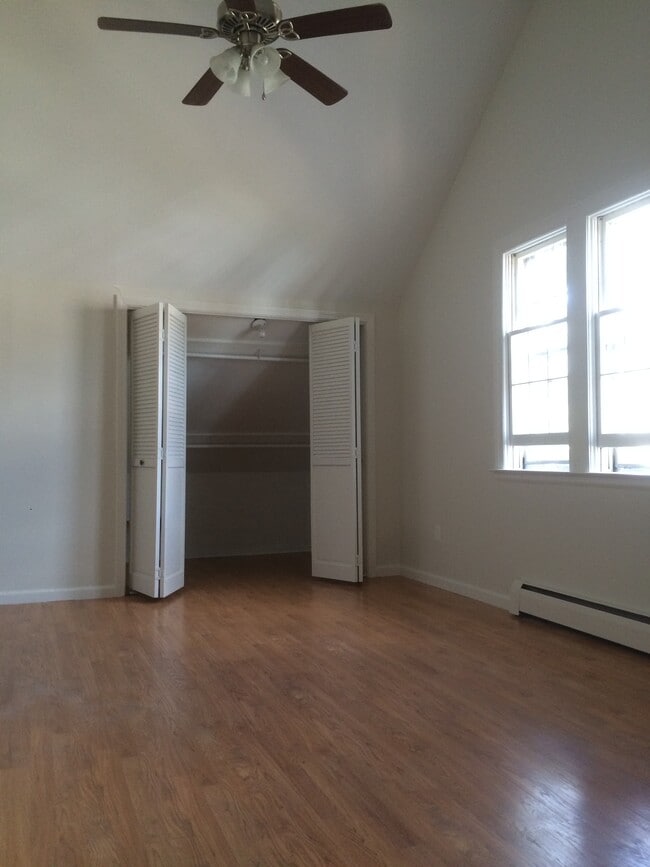 Building Photo - 161 Jubilee St Rental