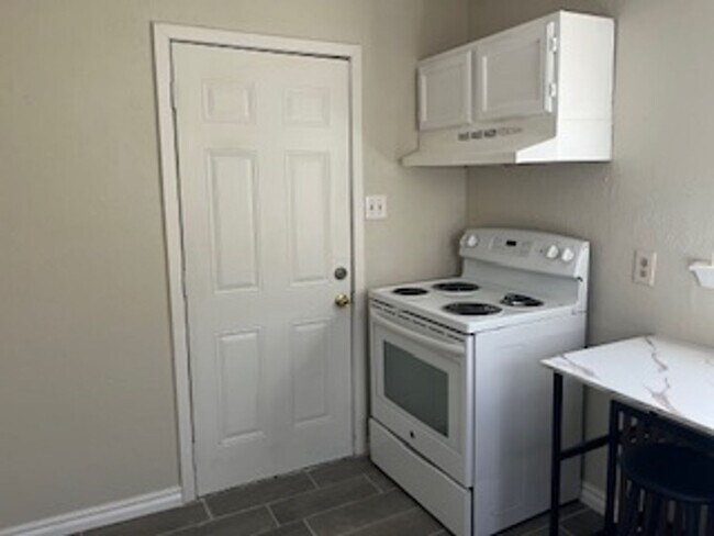 Photo - Charming & Efficient