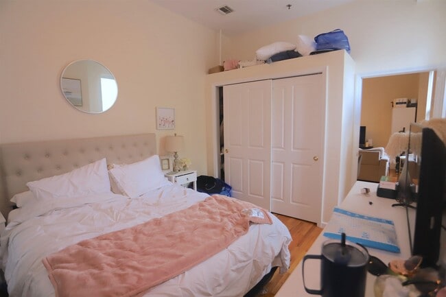 Photo - 105 11th St Unit 2F