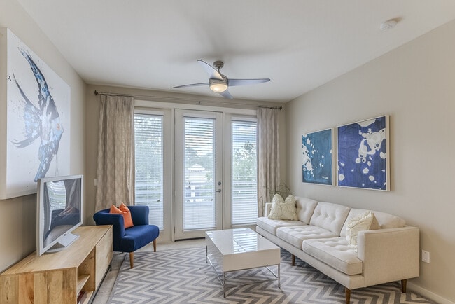 Photo - Edge at 1702