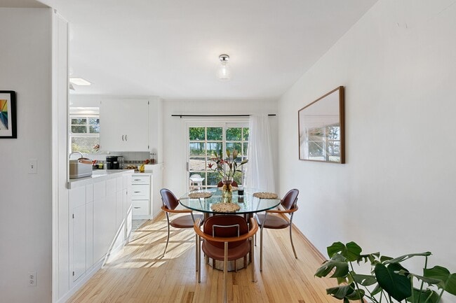 Photo - 29242 Heathercliff Rd