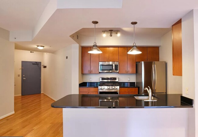 Photo - 1001 L St NW Unidad 308 Rental