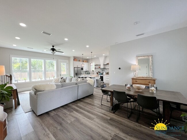 Photo - Stunning 5 bedroom home in Santa Rosa Beach!