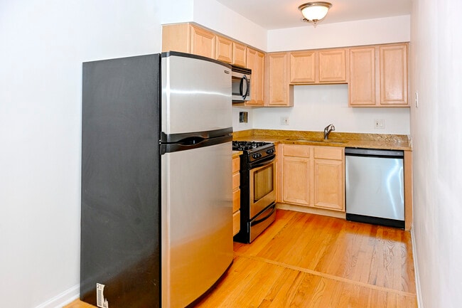Photo - 1415 W Lunt Ave Unidad 408