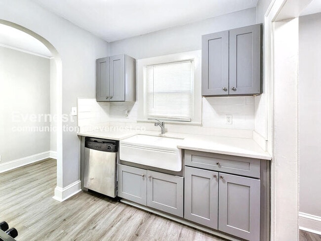 Photo - 1711 Westhaven Dr SW