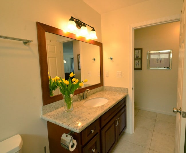 Photo - 1625 Frog Ln Unidad #C