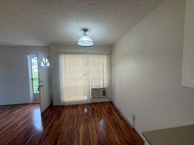 Photo - 94-1419-1419 Polani St