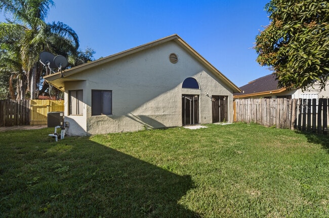 Photo - 138 Colly Way