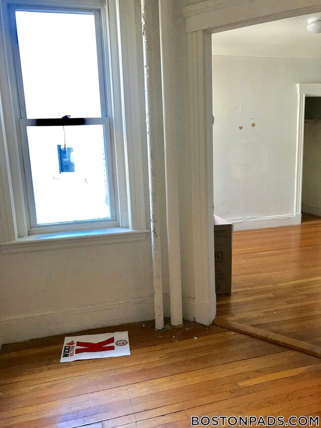 Building Photo - 1191 Boylston St Rental