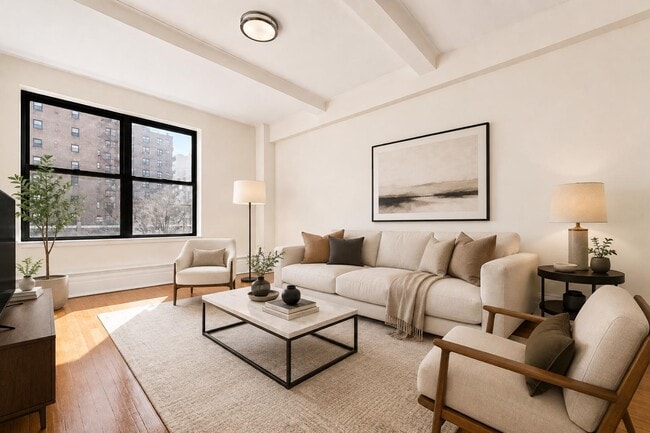 Building Photo - 77 W 104th St