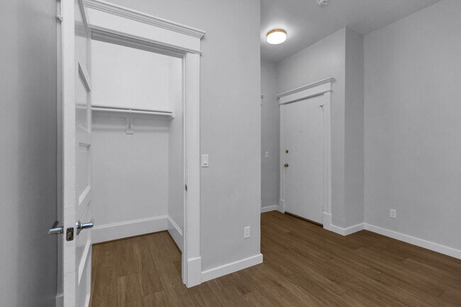 2927 Sacramento