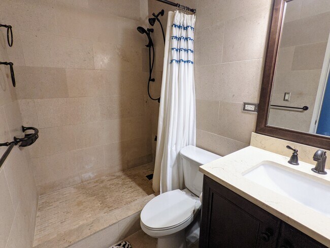 Remodeled Bathroom - 46-270 Kahuhipa St Unit A410