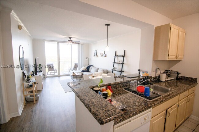 Photo - 2665 SW 37th Ave Unit 911