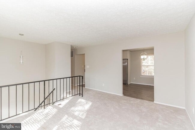 Photo - 353 Council Oak Dr