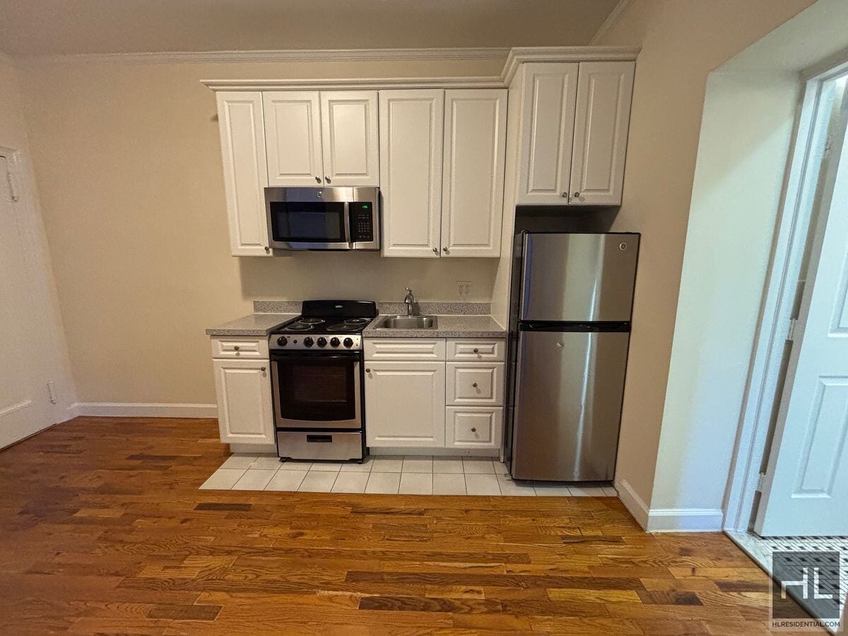 Photo - WEST 72 STREET Unidad 3A