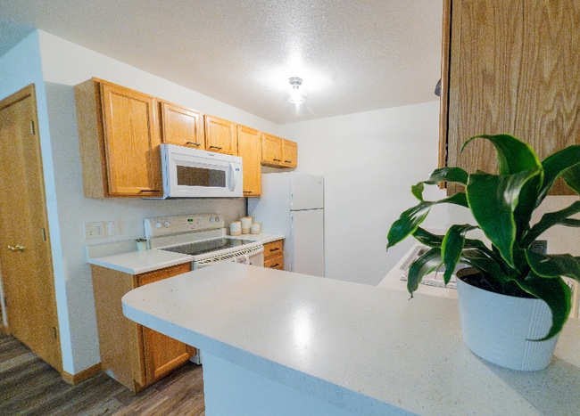 Photo - 1221 University Ave Unidad C104